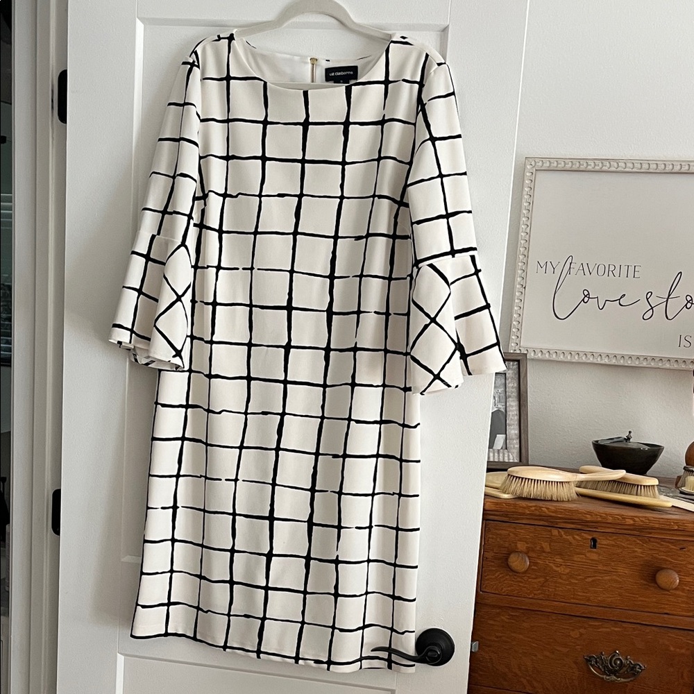 Liz Claiborne Black and White Windowpane Bell-Sleeve Shift Dress
